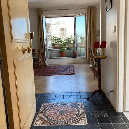 Apartment Trois Pieces A Sur Le Parc De La Vues Terrasses